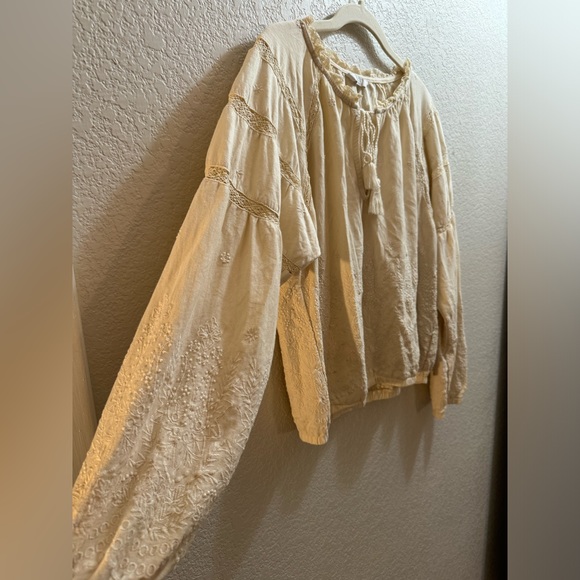 LUCKY BRAND • Boho Chic Embroidered Blouse - Picture 2 of 6